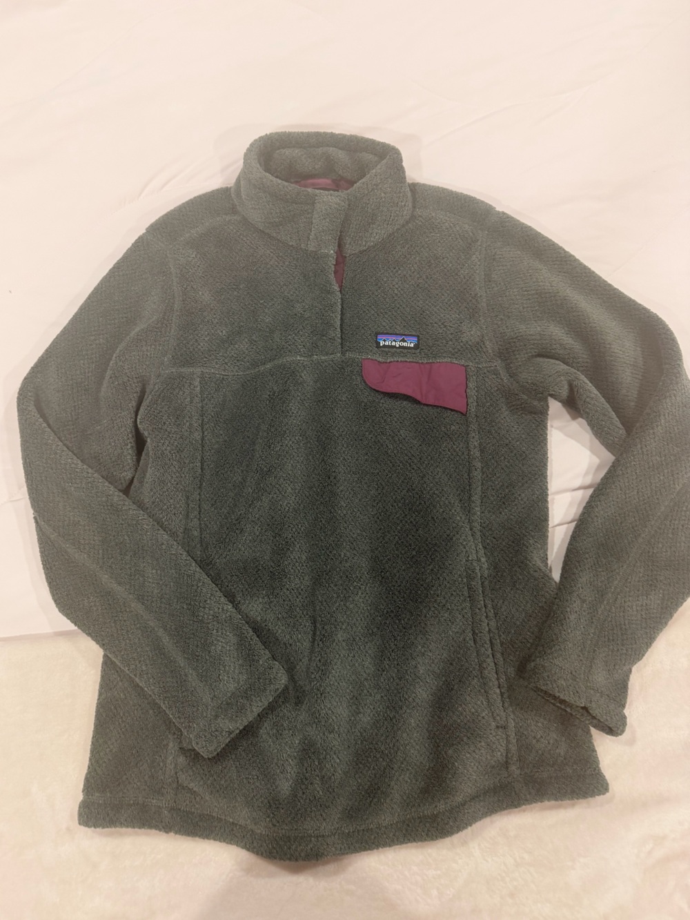 Patagonia Women’s Dark Grey Zip-Up Fleece with Purple Chest Pocket